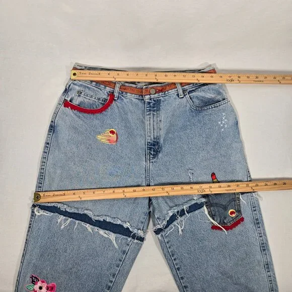 VINTAGE 90s UPCYCLE Handmade Patchwork Super Girly BOHO Baggy Capri Jean Size 12 - Picture 15 of 17